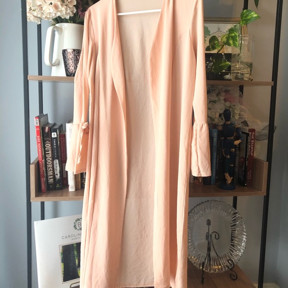 Pink Duster - Picture 3 of 4